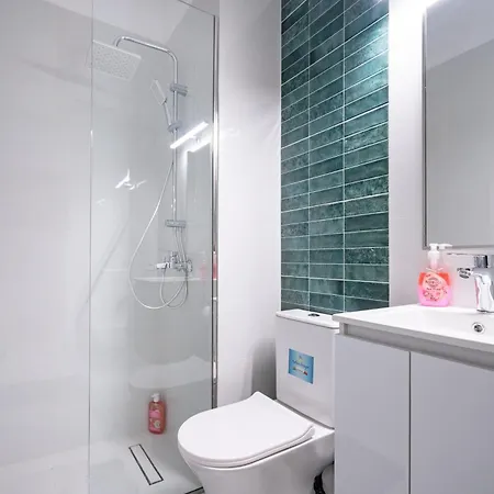 Sepolia Metro Station 1 Bdrm 3 Pers By Mps Apartment *